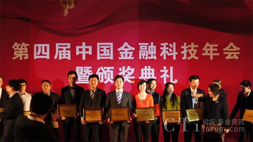 Ӣ��Ӎ�Ƽ��ڱ����C�����ϲ�@����(y��u)���Q����������